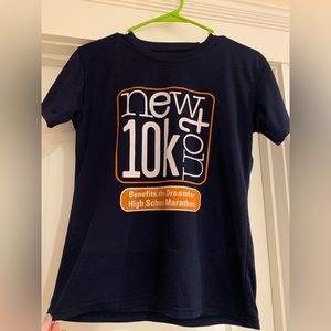 Navy Top FREE if you buy 3 other items (4 for $20)🔴